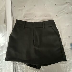 GREY LAB Sleek Black Women's Skorts